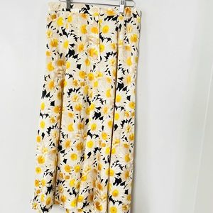 Zara daisy print front button midi skirt size large